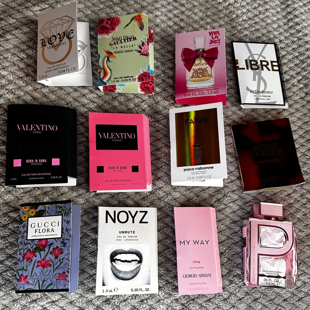 NEW Women’s 12 Piece Fragrance Sample Set